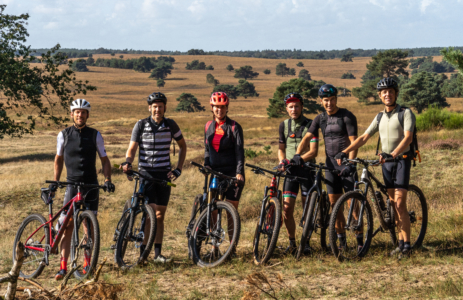 Persoonlijke groei en leiderschap tijdens mountainbike-sessie